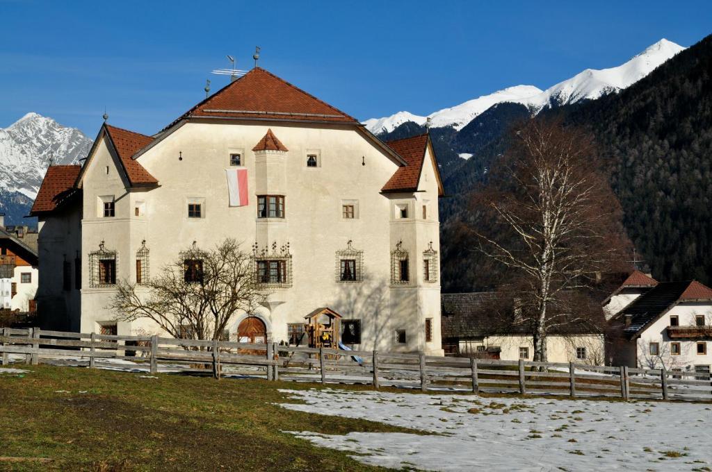 Ansitz Heufler Hotel Разун ди Сопра Екстериор снимка